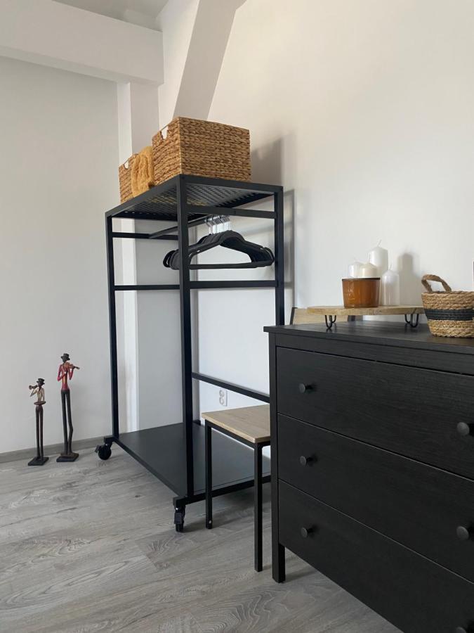 Apartament Hrabala Jelenia Góra Esterno foto