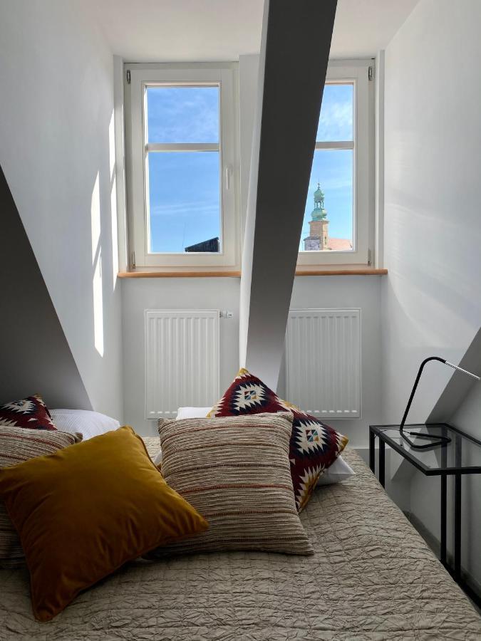 Apartament Hrabala Jelenia Góra Esterno foto